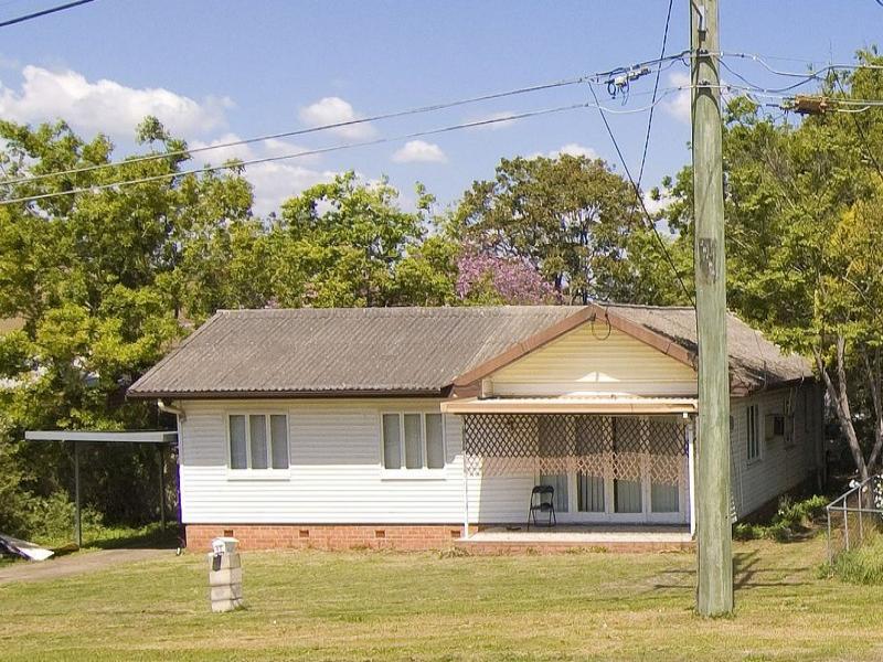 45 Weaver Street, Coopers Plains, QLD 4108