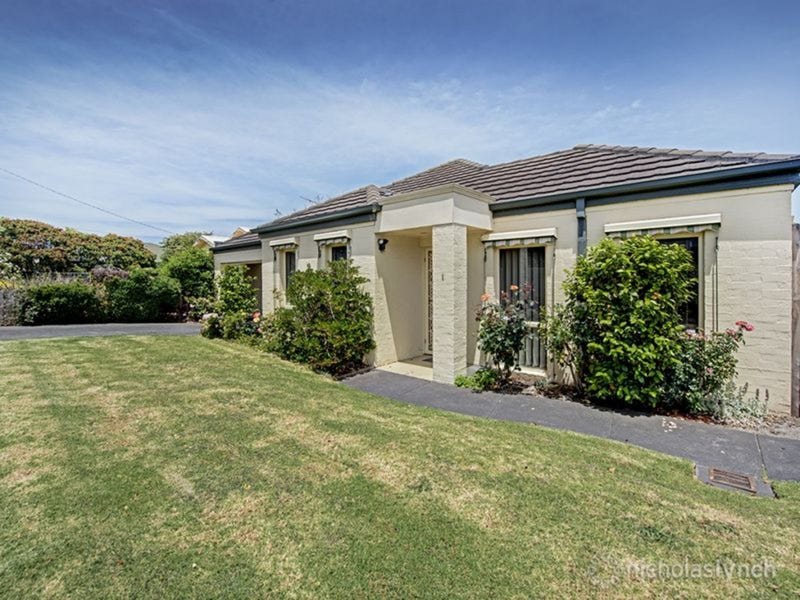 2 Bedroom Apartments & units for Sale in Mornington Peninsula, VIC Pg