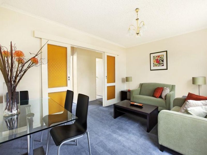 4/55 Brougham Street, Kew, Vic 3101 Property Details