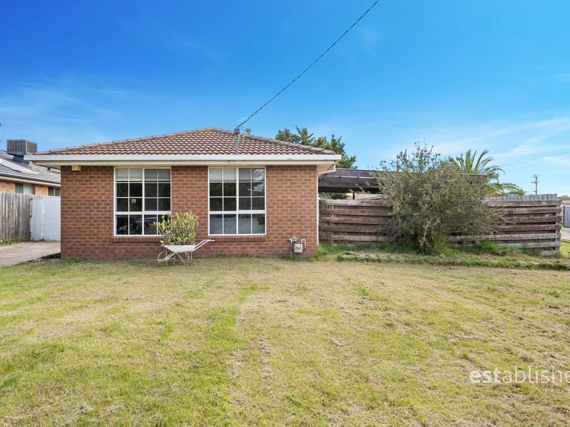 Houses for Sale in Werribee, VIC 3030 Pg. 2