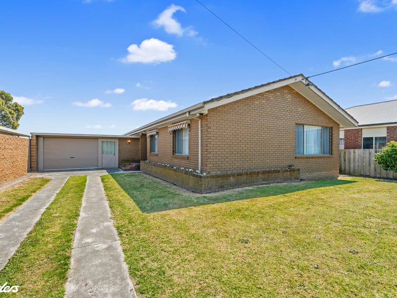13 GIPPS STREET, Yarram, Vic 3971 Property Details