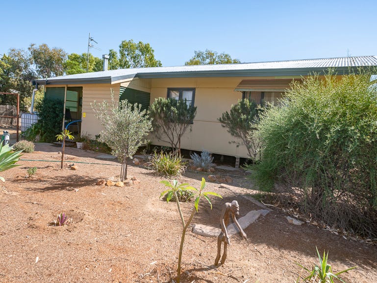 32 Calder, Mukinbudin, WA 6479 Property Details