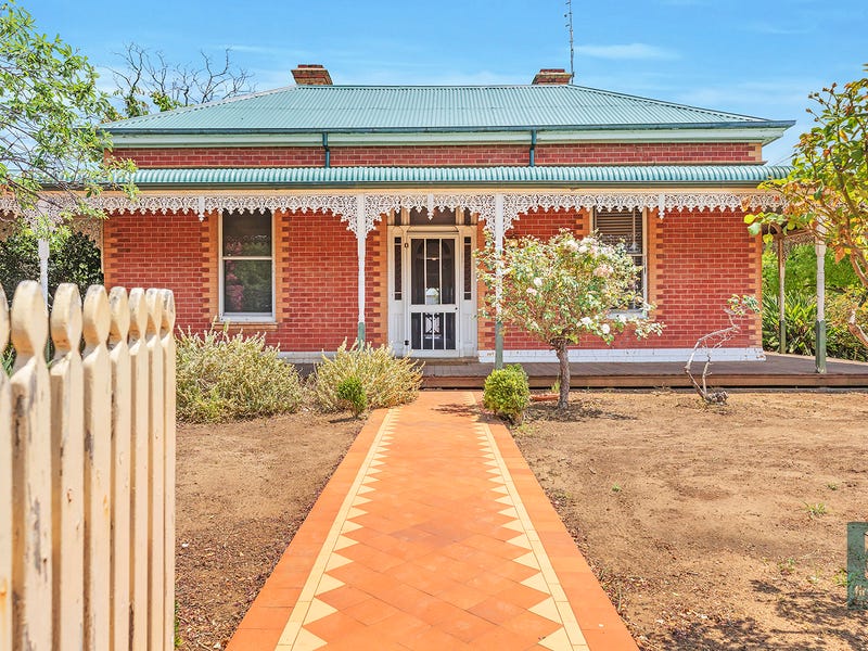 63 Francis Street, Echuca, Vic 3564 Property Details