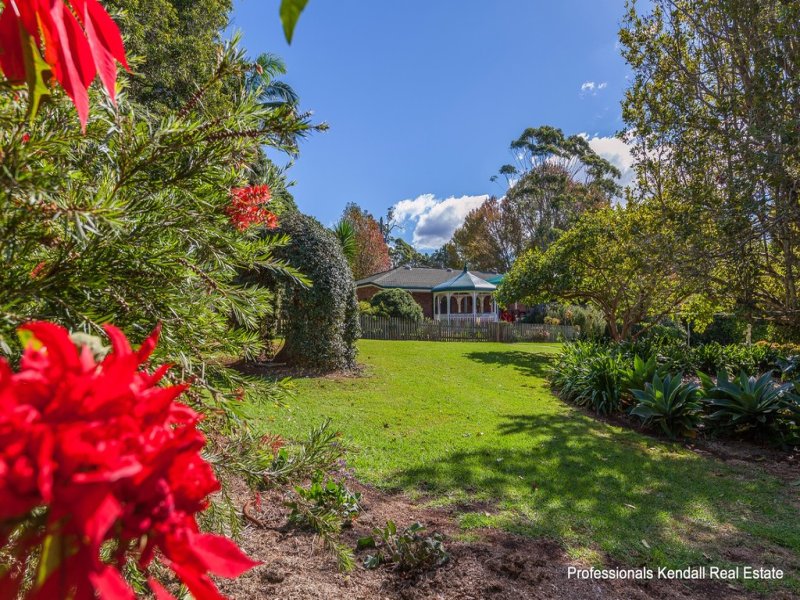 5963 Benowa Street, Tamborine Mountain, QLD 4272