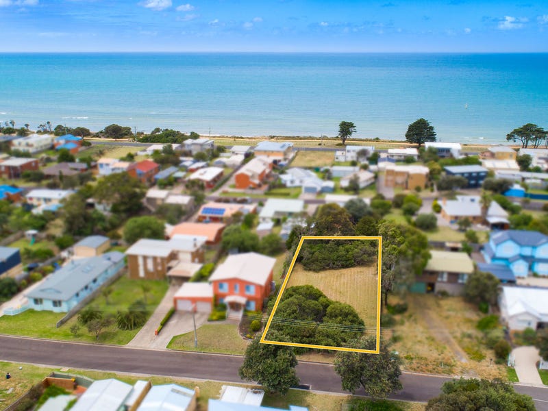 19 Mariners Street, St Leonards, VIC 3223