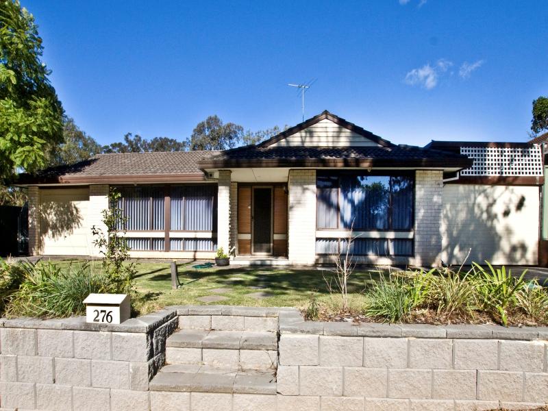 276 St Johns Rd, Bradbury, NSW 2560 Property Details