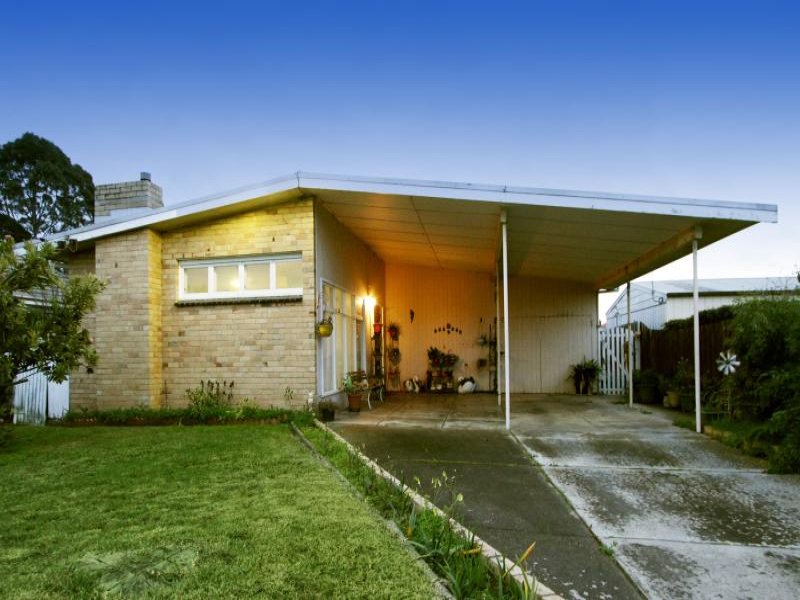 13 Fitzroy Street, Sale, Vic 3850 Property Details