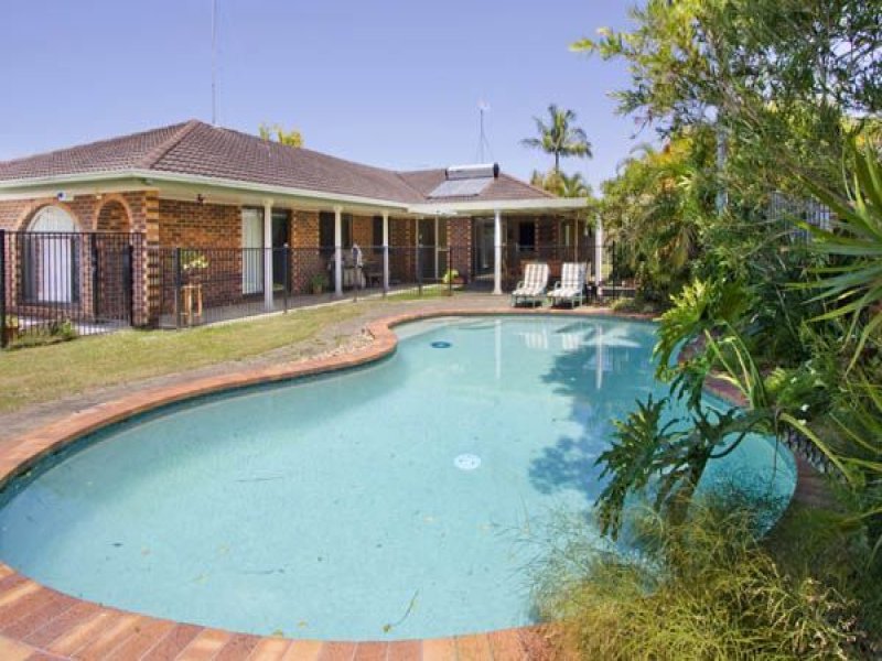 7 Wanneroo Court, Mermaid Waters, QLD 4218