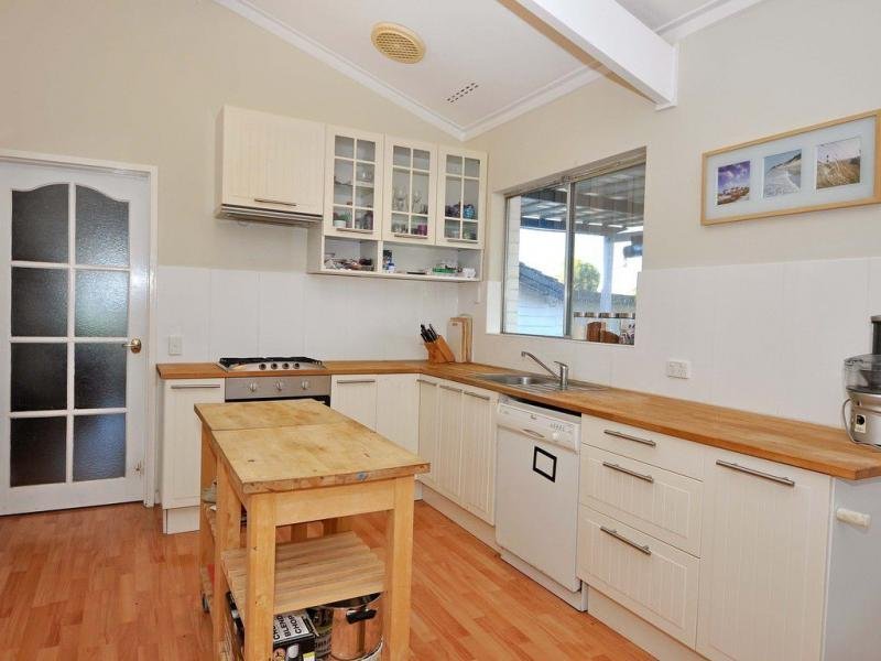 39 Farnley Way, Duncraig, WA 6023 Property Details