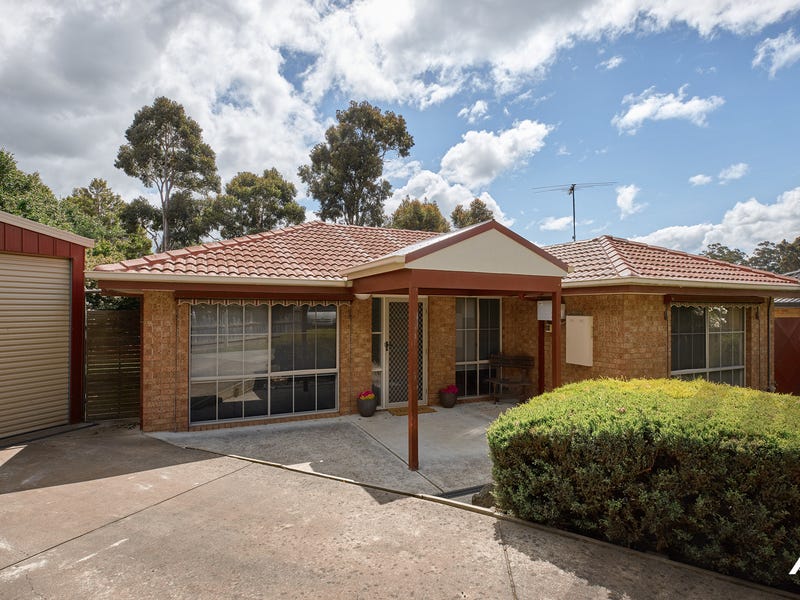 11 Adam Court, Drouin, VIC 3818