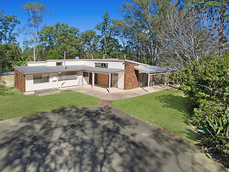 33 Mount Pleasant Road, Mount Pleasant, Qld 4521 House for Sale