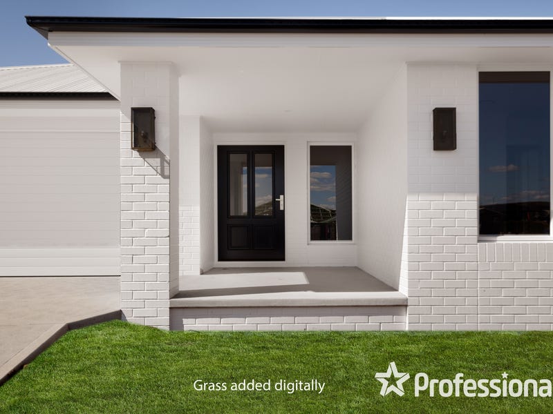 73 Basalt Way, Kelso, NSW 2795 Property Details