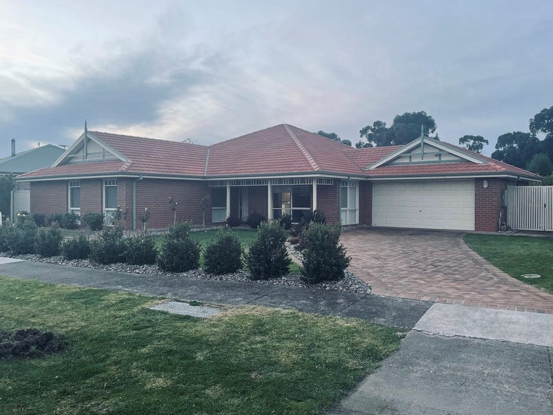 36 Woodstock Drive, Doreen, Vic 3754 Property Details