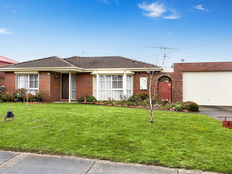 46 Dunbarton Drive, Pakenham, Vic 3810 Property Details