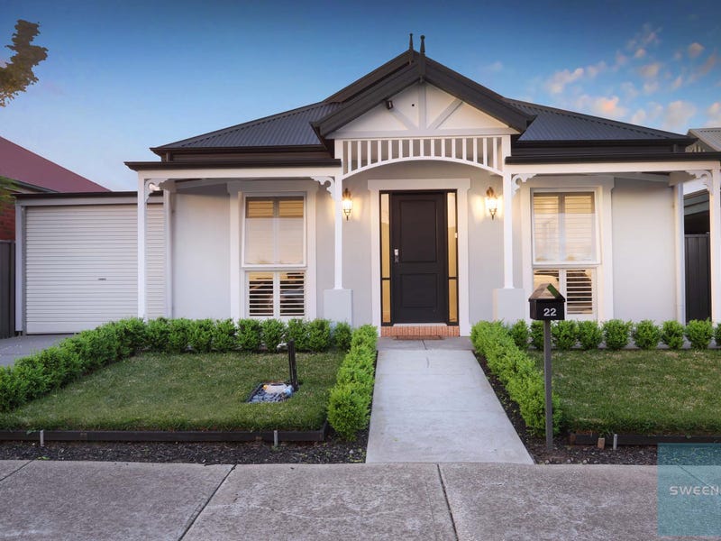 22 Dickerson Way, Caroline Springs, VIC 3023