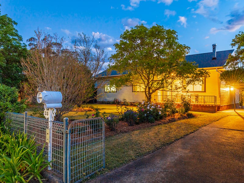 35 Mount Street, Scone, NSW 2337 House for Sale