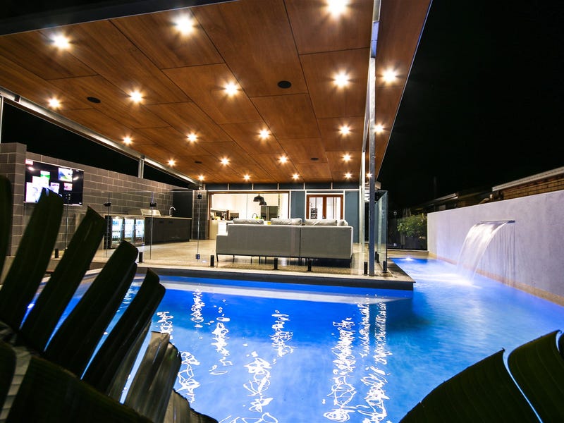 13 Wills Avenue, Golden Beach, QLD 4551