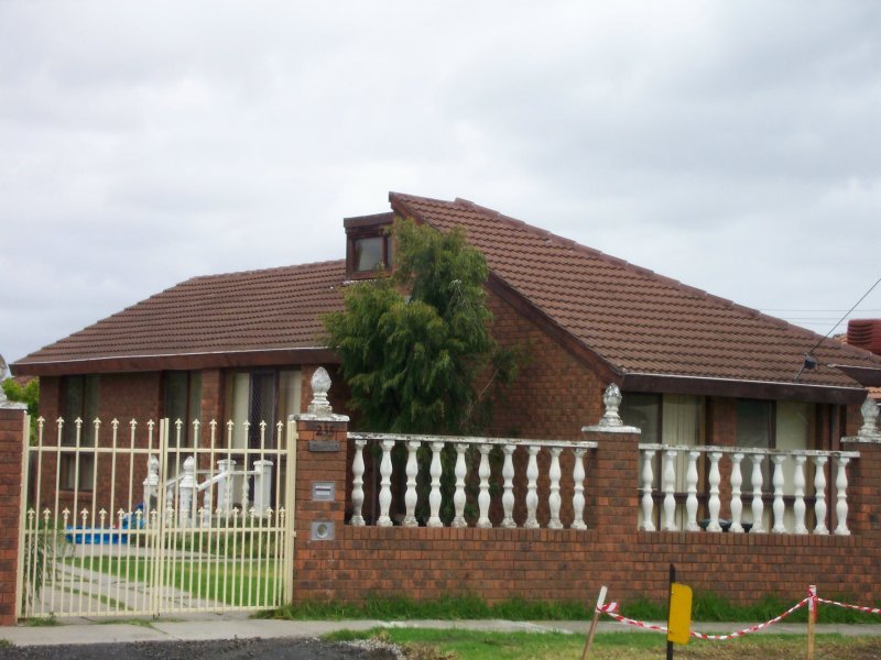 235 Furlong Road, St Albans, VIC 3021