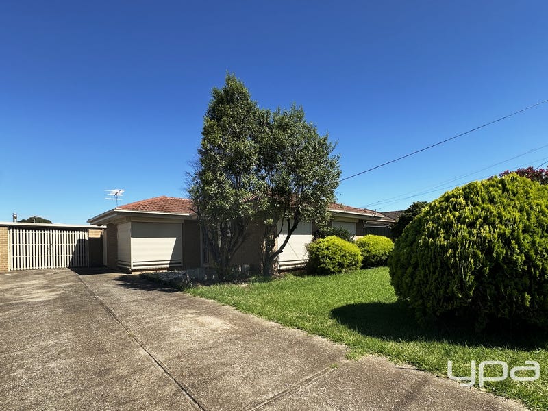 33 Milverton Street, Melton, VIC 3337
