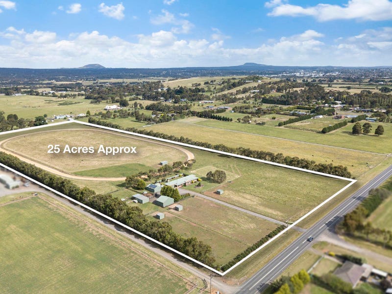 300 Gillies Road, Mount Rowan, VIC 3352