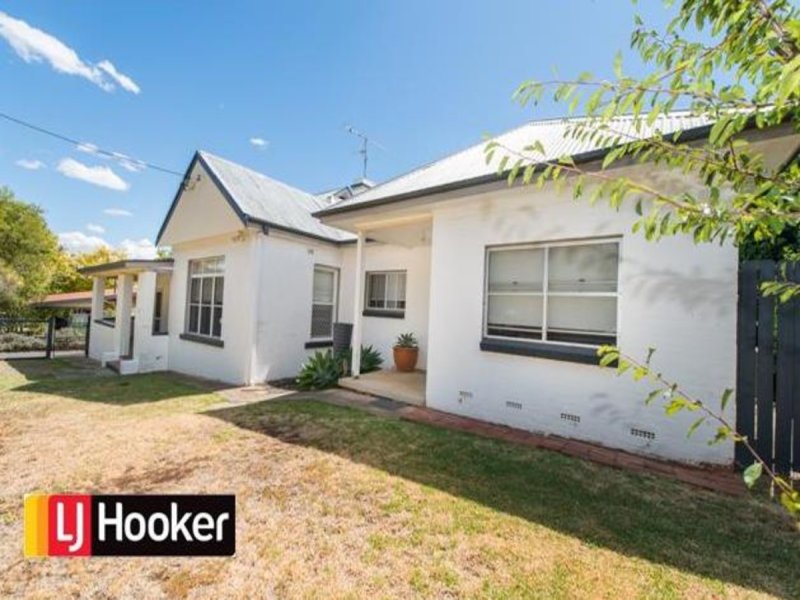 92 Fitzroy Street, Tamworth, NSW 2340 Property Details