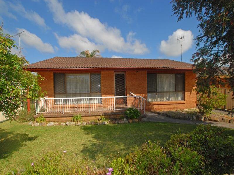 30 Dudley Street, Gorokan, NSW 2263