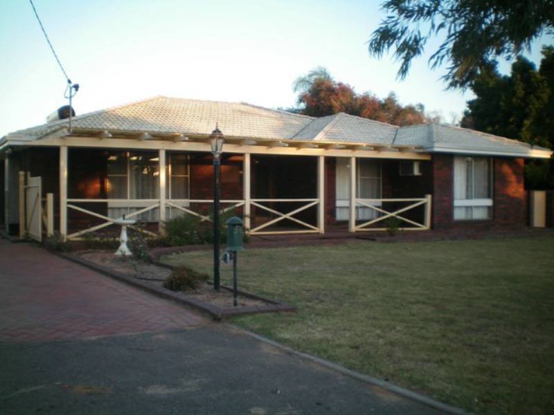 31 and 33 Jenner Court, Spalding, WA 6530 Property Details