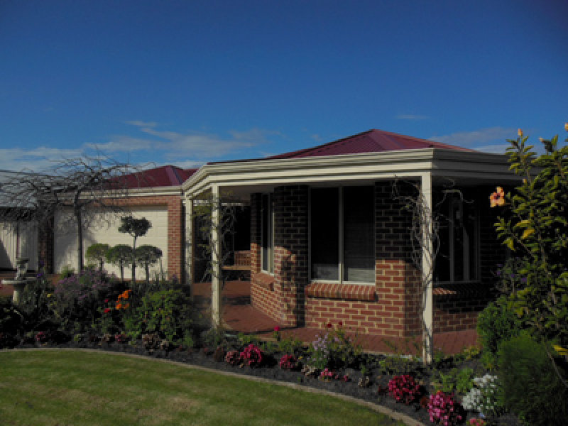 8 Lakeside Drive, McKail, Albany, WA 6330 Property Details