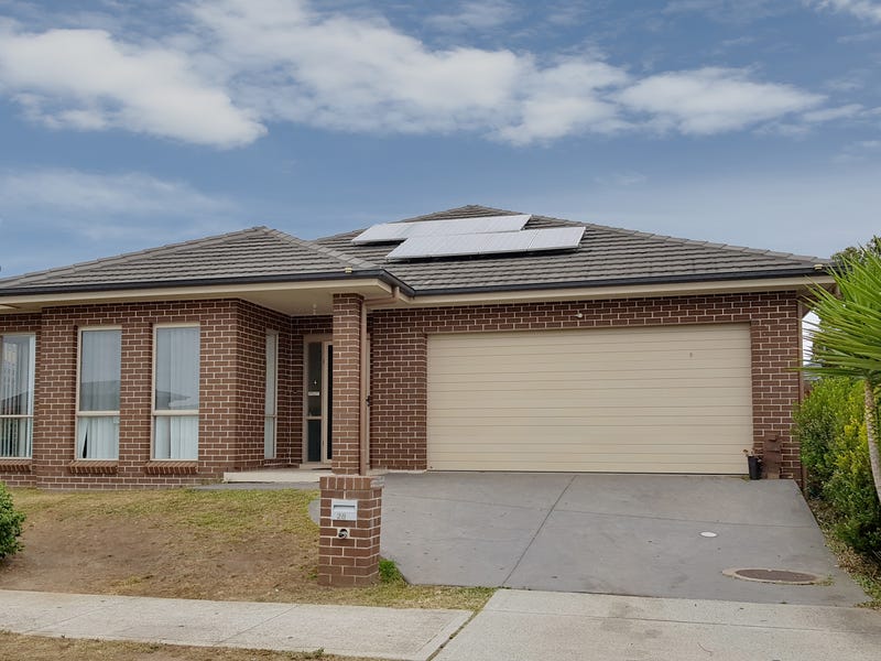 28 Snowy Avenue, Minto, NSW 2566