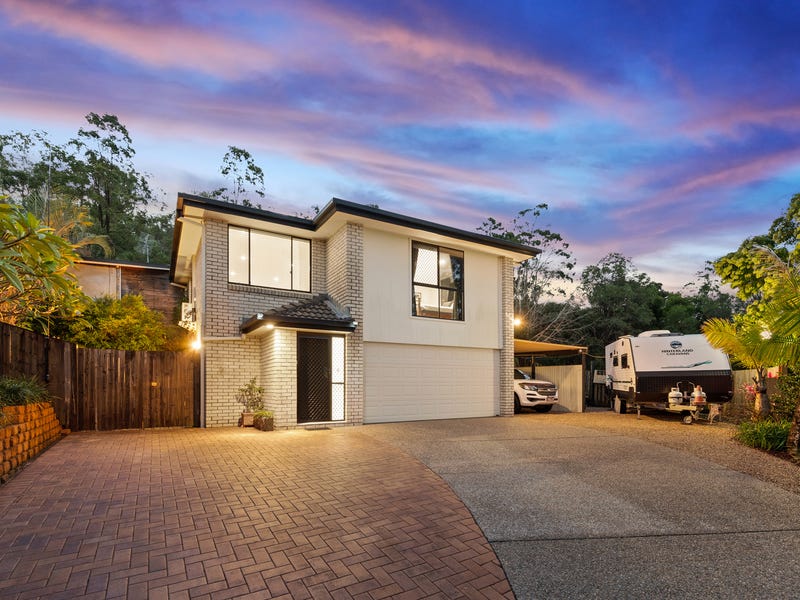 29 Chatham Avenue, Pacific Pines, QLD 4211