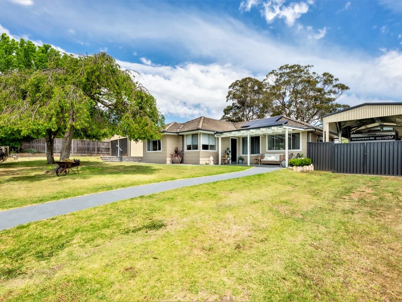 8 Richard St, Mittagong, NSW 2575 House for Sale