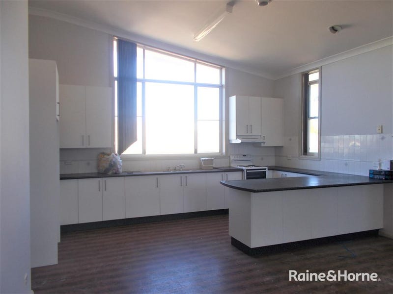 21 Want Street, Parkes, NSW 2870