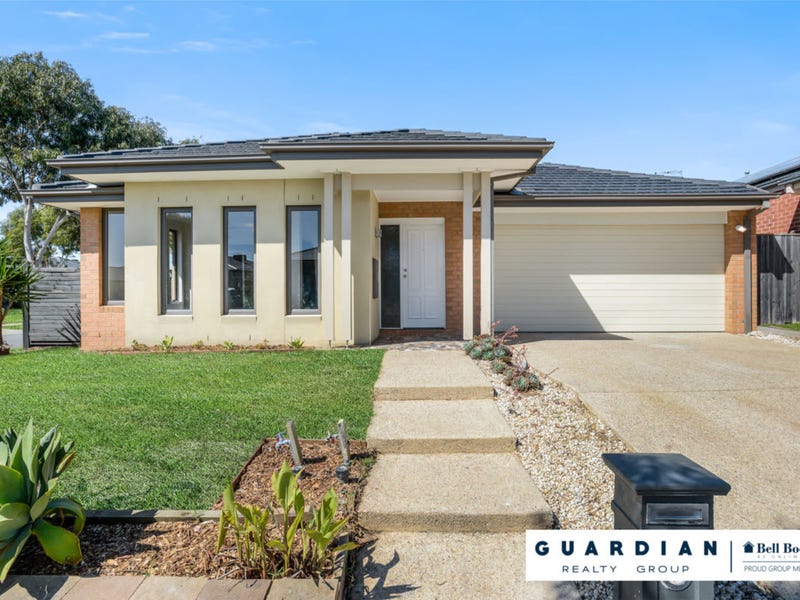 32 Stanford Street, Cranbourne West, Vic 3977 House for Sale