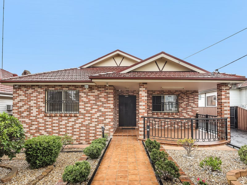 121 Griffiths Avenue, Bankstown, NSW 2200 Property Details