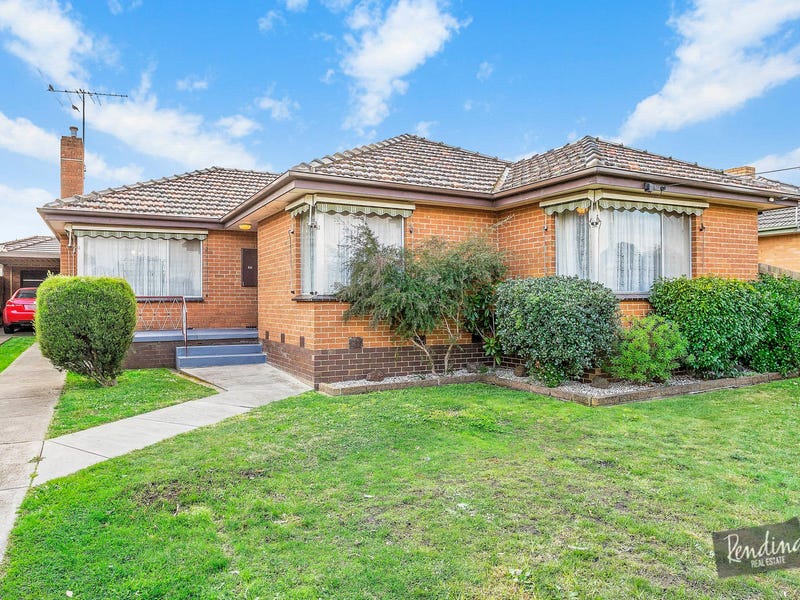 30 The Crossway, Keilor East, VIC 3033 - realestate.com.au