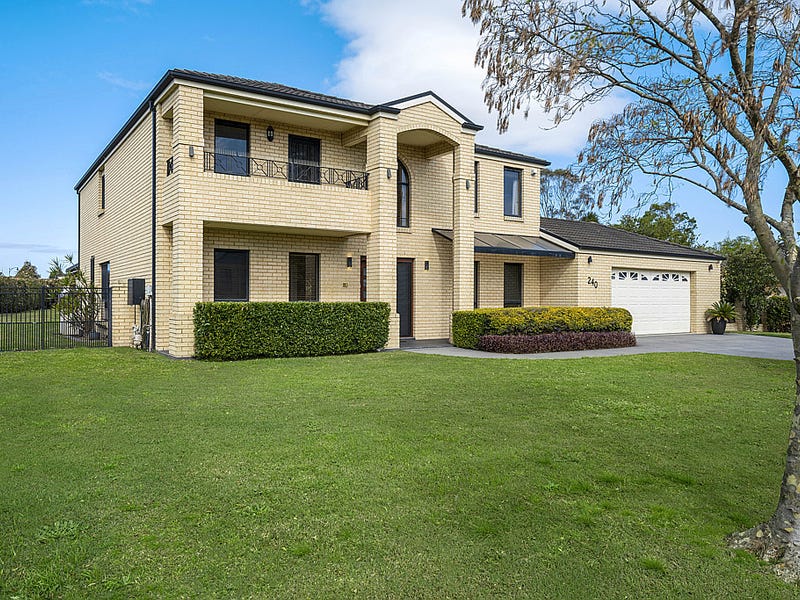 240 Somerset Drive, Thornton, NSW 2322