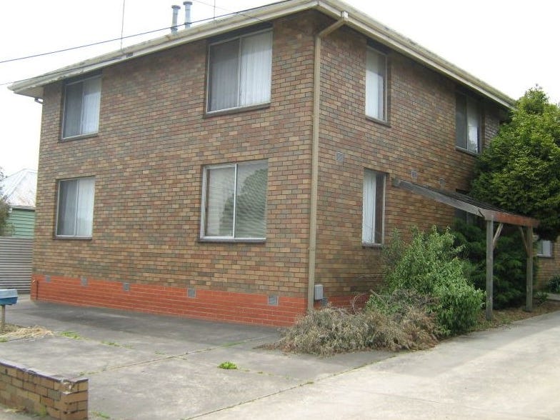 1/210 Dowling Street, Wendouree, Vic 3355