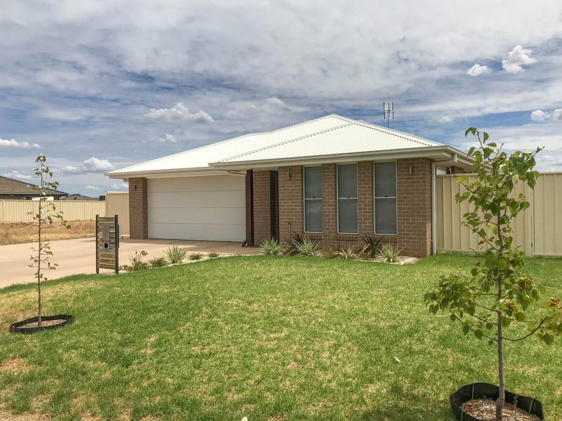 18 Hindmarsh Esp, Dubbo, NSW 2830
