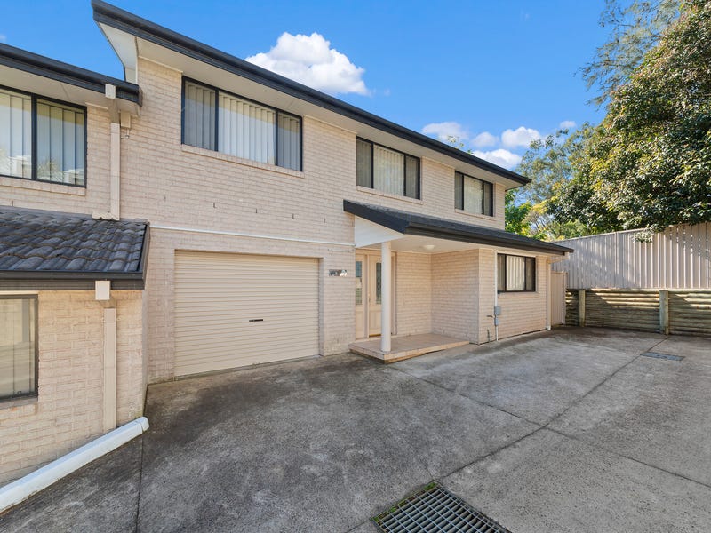 4/113 Hills Street, North Gosford, NSW 2250 Townhouse for Sale