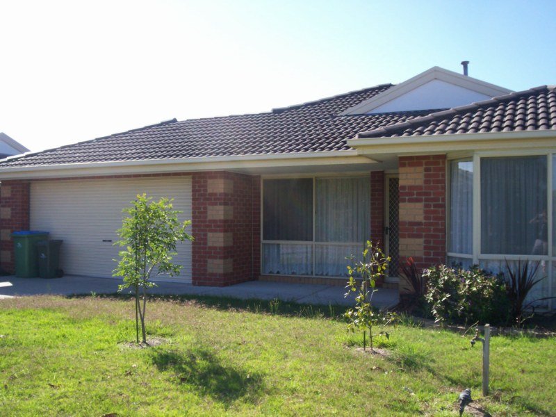 18 Dunstone Drive, Rosebud, VIC 3939