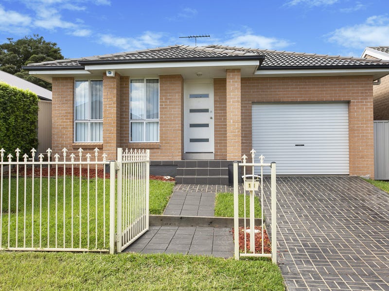 11 Percival Avenue, Ingleburn, NSW 2565