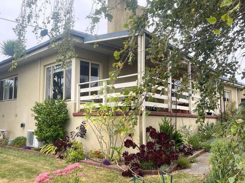 1 Scott Court, Korumburra, Vic 3950 Property Details