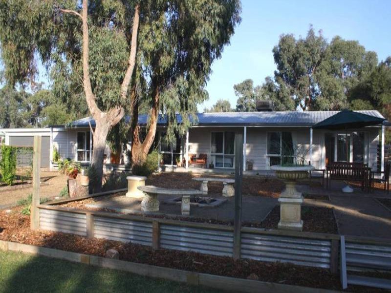 427 Stony Point Road, Bittern, Vic 3918 Property Details