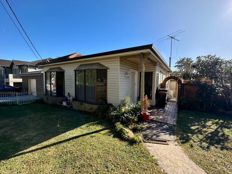 68 Balmoral Road, Mortdale, NSW 2223