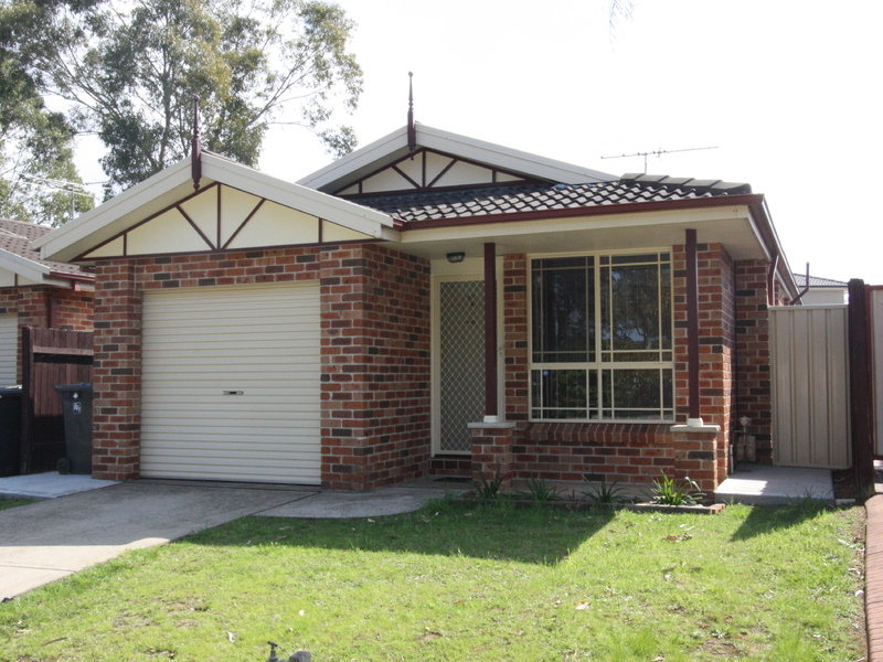 2/49 Kellerman Drive, St Helens Park, NSW 2560