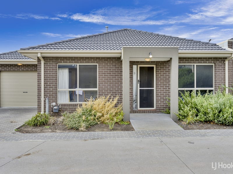 7/42 Mitchells Lane, Sunbury, Vic 3429 Property Details