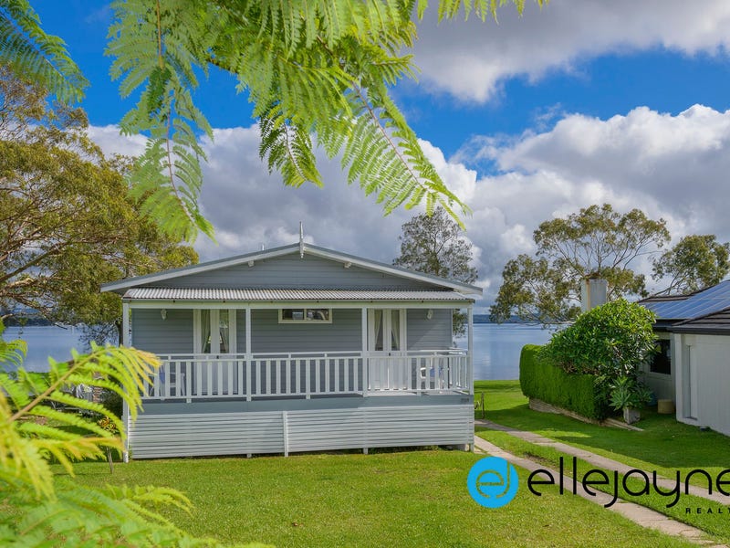 209 Grand Parade, Bonnells Bay, NSW 2264