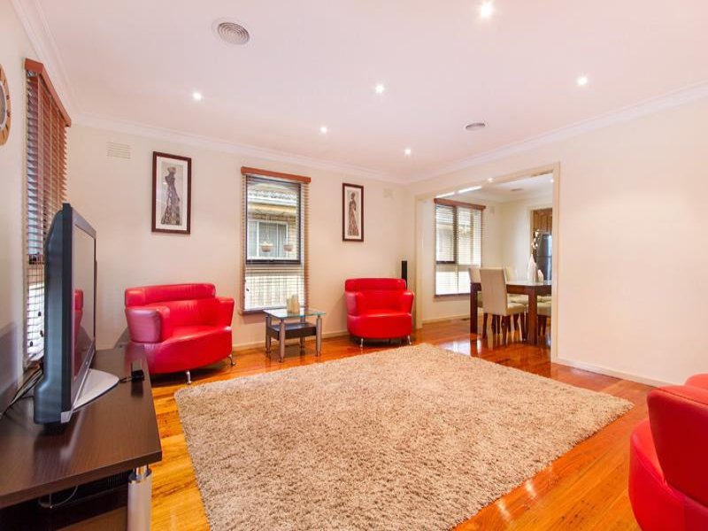 66 Snowdon Drive, Cheltenham, Vic 3192 Property Details