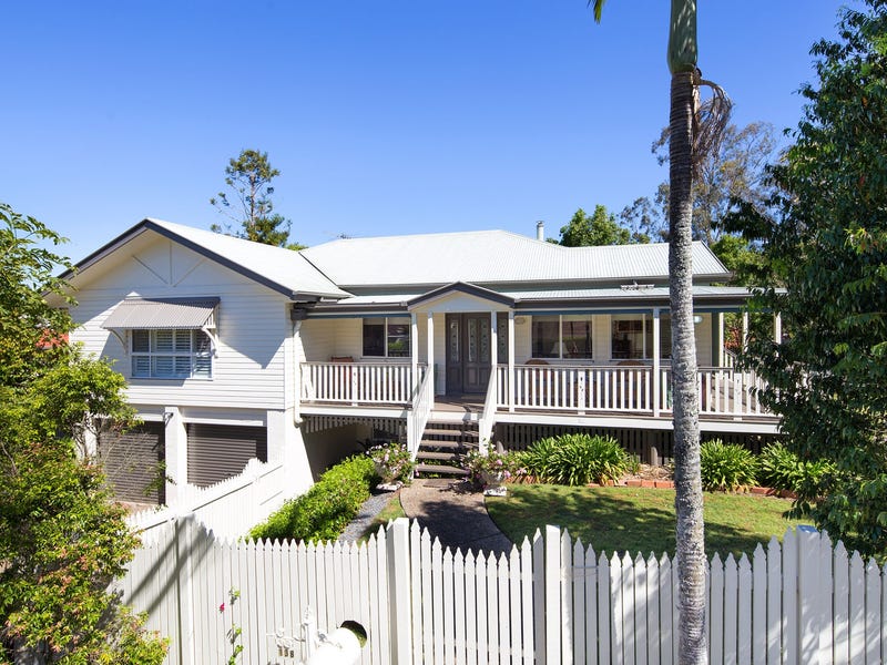 138 Mirbelia Street, Kenmore Hills, QLD 4069