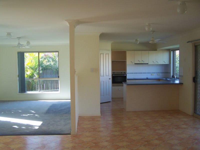 1 Border Cres, Pottsville, NSW 2489